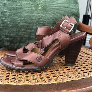 Born Brown Leather Ankle Strap Stacked Wood Heel Sandal Shoes